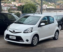 Toyota Aygo 1.0 12V VVT-i 5 porte Lounge Connect