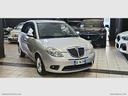 lancia-ypsilon-1-4-16v-oro-bianco