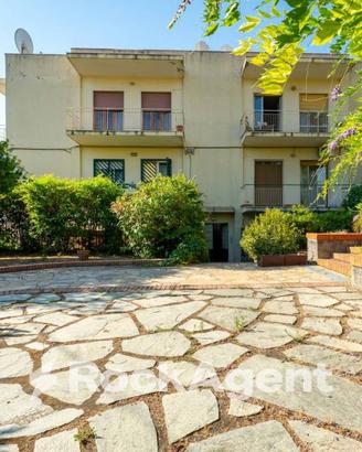 APPARTAMENTO 5 VANI IN RESIDENCE + GARAGE