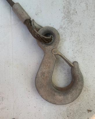 Gancio in acciaio