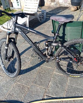 Mountain Bike Trek Full Suspension Carbonio