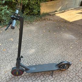 Monopattino Xiaomi Mi Pro 2