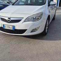 Opel Astra 1.7 CDTI 110CV Sports Tourer Cosmo