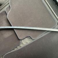 Modanatura destra parabrezza bmw E91