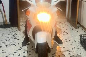 Cbr 1000 c 21