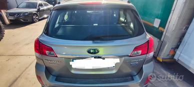 SUBARU OUTBACK 2012 PORTELLONE POSTERIORE