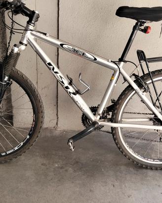  Bicicletta marca NSR Mountain bike taglia M