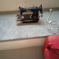 macchina da cucire vintage 