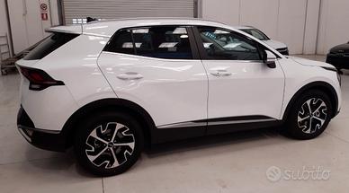 Kia sportage anno 2022 1.6 disel myhibrid