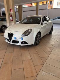 Alfa Romeo Giulietta 1.6 JTDm-2 105 CV Distinctive