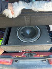 Subwoofer amplificatore autoradio e woofer