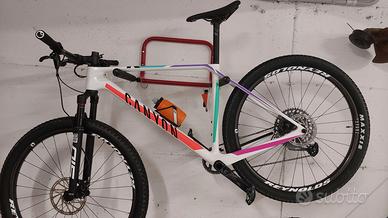 MTB CANYON EXCEED CF 7 misura L PARI AL NUOVO