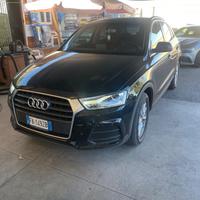 Auto Modello AudiQ3