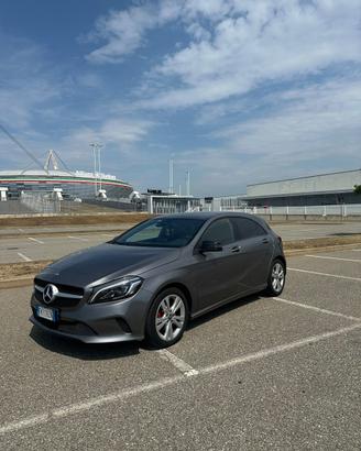 MERCEDES  BENZ CLASSE A 180 PREMIUM SPORT