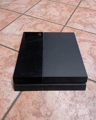 Play station 4 nera + 2 joystick