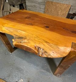 Tavolo rustico