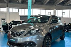 Lancia Ypsilon 1.0 FireFly 5 porte S&S Hybrid Plat