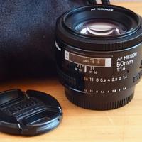 Nikon AF 50 f/1.4, con tappi e sacca morbida