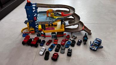 Matchbox Garage 4 Livelli + numerose macchinine 3+