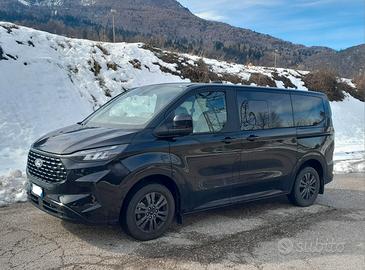 ford Tourneo Custom