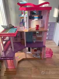 Casa barbie con ascensore come nuova