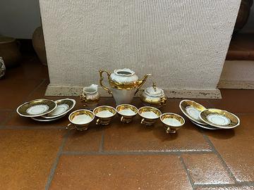 Servizio da tè in porcellana vintage