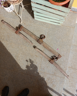 Giogo per cavalli antico