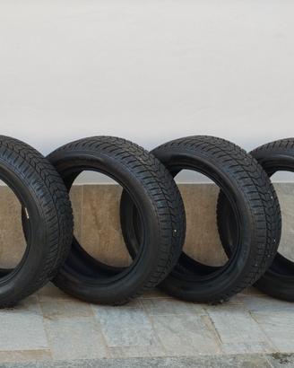 4 Gomme invernali Sava 215/55 R17 98V XL