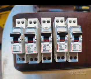 5 interruttori magnetotermico 1 polo