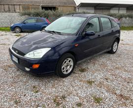 Ford Focus 1.6i 16V cat 5p. Ambiente