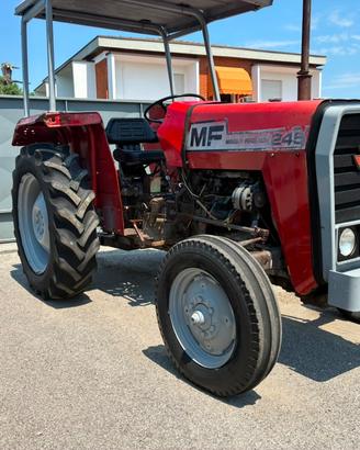 Trattore Massey Ferguson 245