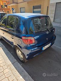 Toyota Yaris 1.0 Sol 5p (2001) - Neopatentati 
