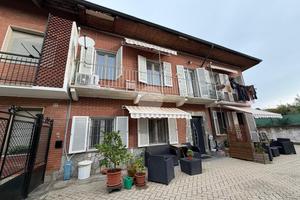 CASA SEMINDIPENDENTE A MONCALIERI