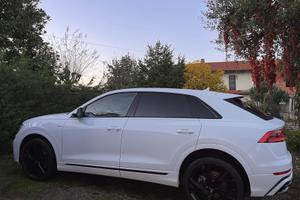 AUDI Q8 45 TDI QUATTRO TIPTRONIC SPORT