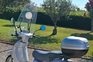 Scooter  Scarabeo  50 cc Grigio 