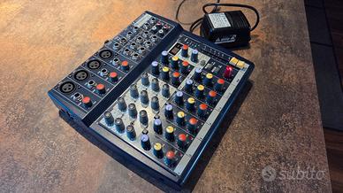 Mixer SOUNDCRAFT Notepad 124 FX dj live band