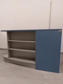 Banco negozio o reception 