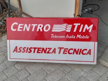 Insegna luminosa bifacciale CENTRO TIM