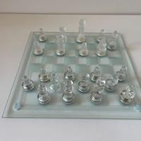 Scacchi e dama in vetro nuova