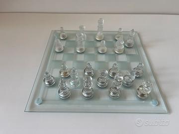 Scacchi e dama in vetro nuova