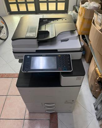 Stampante Multifunzione Ricoh MP C3003