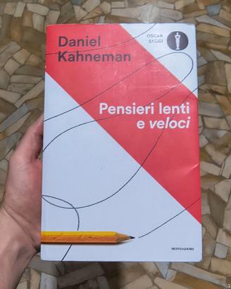 Libro di Daniel Kahneman - Pensieri lenti e veloci