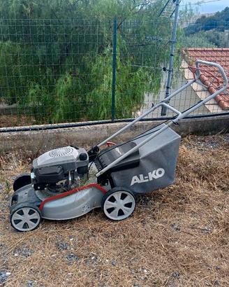 Rasaerba ALKO 