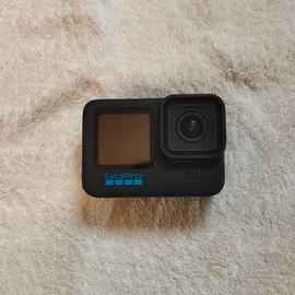 GoPro HERO10 Black 5.3K UHD Action Camera con Pacc