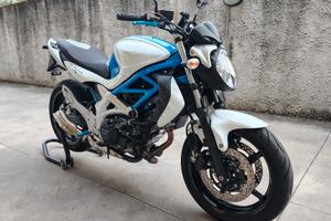 Suzuki Gladius 650 '09