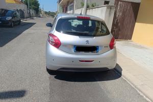 Peugeot 208 SINISTRATO