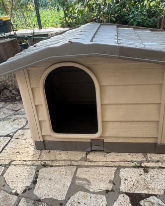 Cuccia per cane da esterno in resina  75 cm