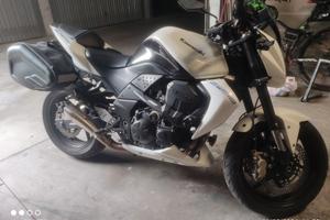 Kawasaki z 750 .2010