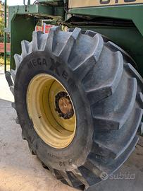 Pneumatico Michelin 800/65 R32