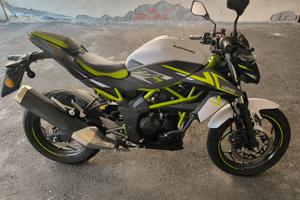 Kawasaky z125 (2022)-3000km